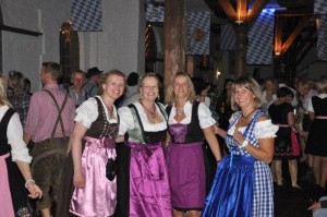 2012-09-2222-10-21PaulanerParty